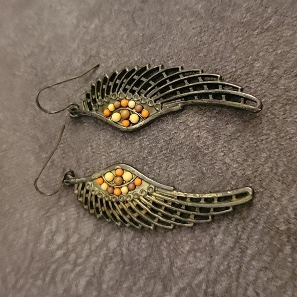 3/$30 VTG Antique Brass Boho Angel Wings Dangle Hook Earrings - Picture 2 of 4